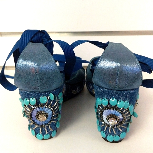 Beverly Feldman Shoes - Picture 2 of 5